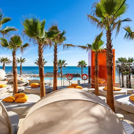 The Wave Carvajal Апартаменты *