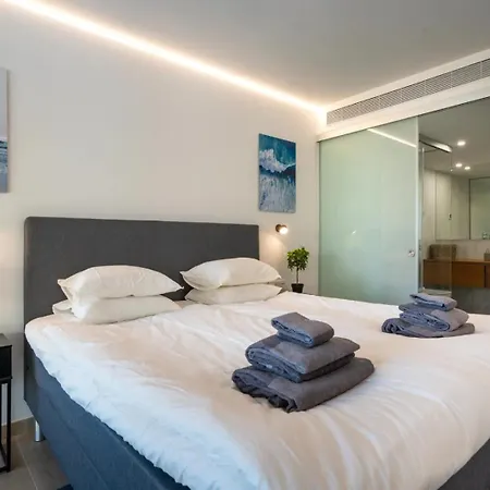 The Wave Carvajal Apartamento