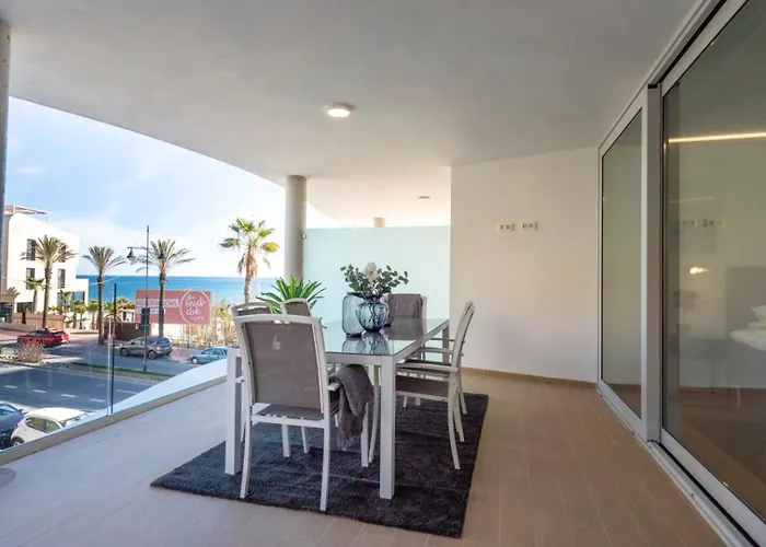 The Wave Carvajal Apartment